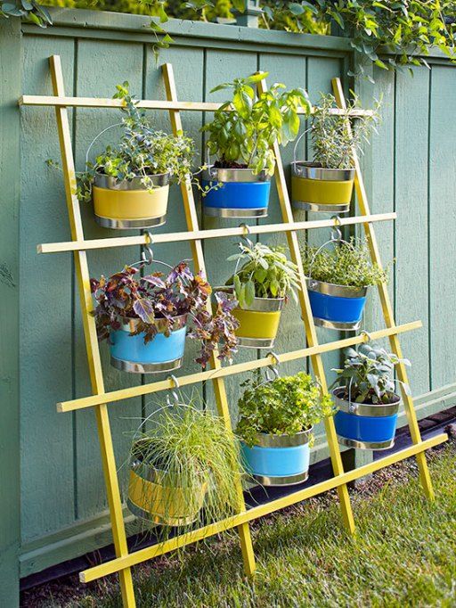 14 AD-Creative-DIY-Vertical-Gardens-For-Your-Home-21