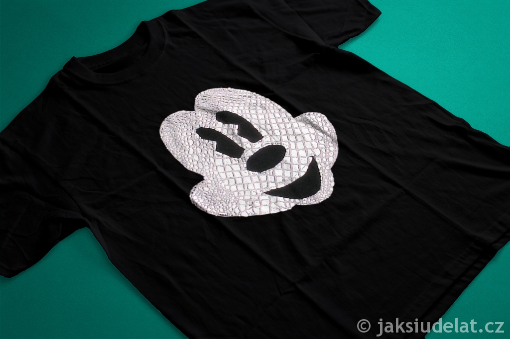 Tshirt mockup 2